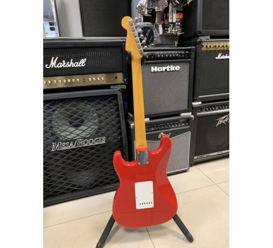 Fender Stratocaster ST-62 US электрогитара, цвет красный Torino Red, Япония 1999-2002 USED