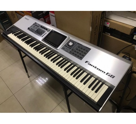 Roland Fantom G8 синтезатор USED