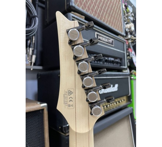 Ibanez RG652AHMFX-NGB Prestige электрогитара, цвет сине-зеленый бёрст, жесткий кейс USED