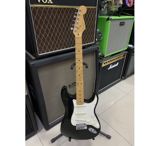 Fender American Standard Stratocaster электрогитара, черный США 1996 USED