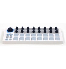 Arturia BeatStep MIDI-контроллер