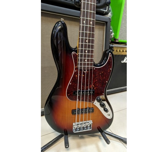 Fender American Professional II Jazz Bass V 3CS/R бас-гитара, США 2021, выставочный образец