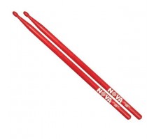 Vic Firth N5BRNOVA барабанныепалочки красные сдеревяннымнаконечником, материал орех