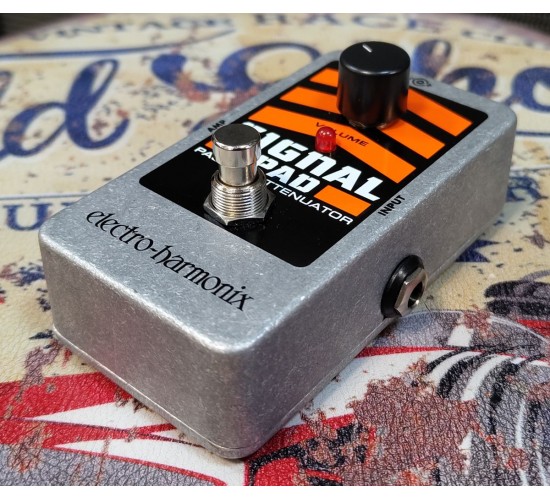Electro-Harmonix Nano Signal Pad гитарная педаль Passive Attenuator, выставочный образец